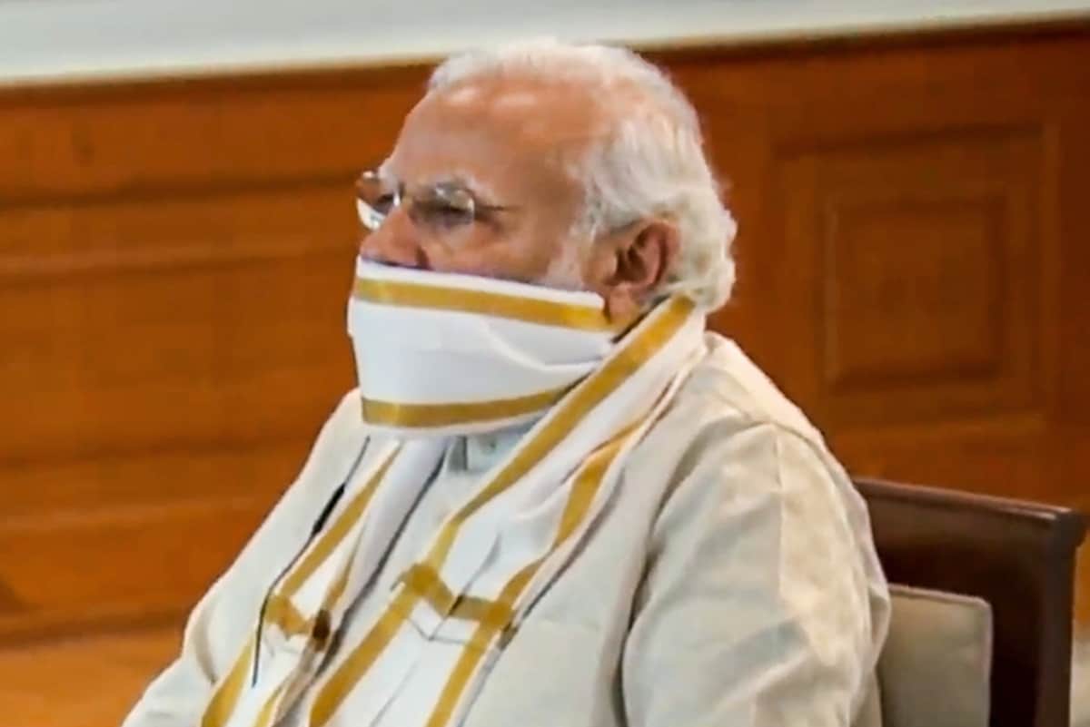ajay devgn reaction on PM Narendra Modi Says tweet on Ayushman Bharat Beneficiaries Crossed One Crore