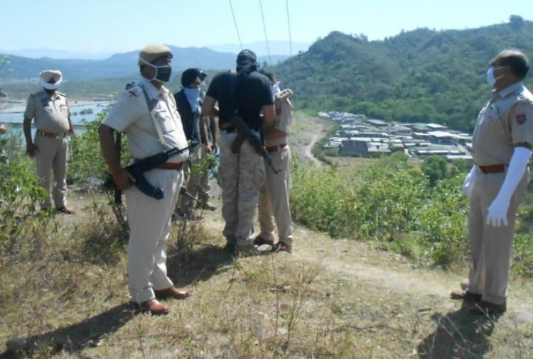 Two suspects seen in the forest at Shahpurkandi of Punjab