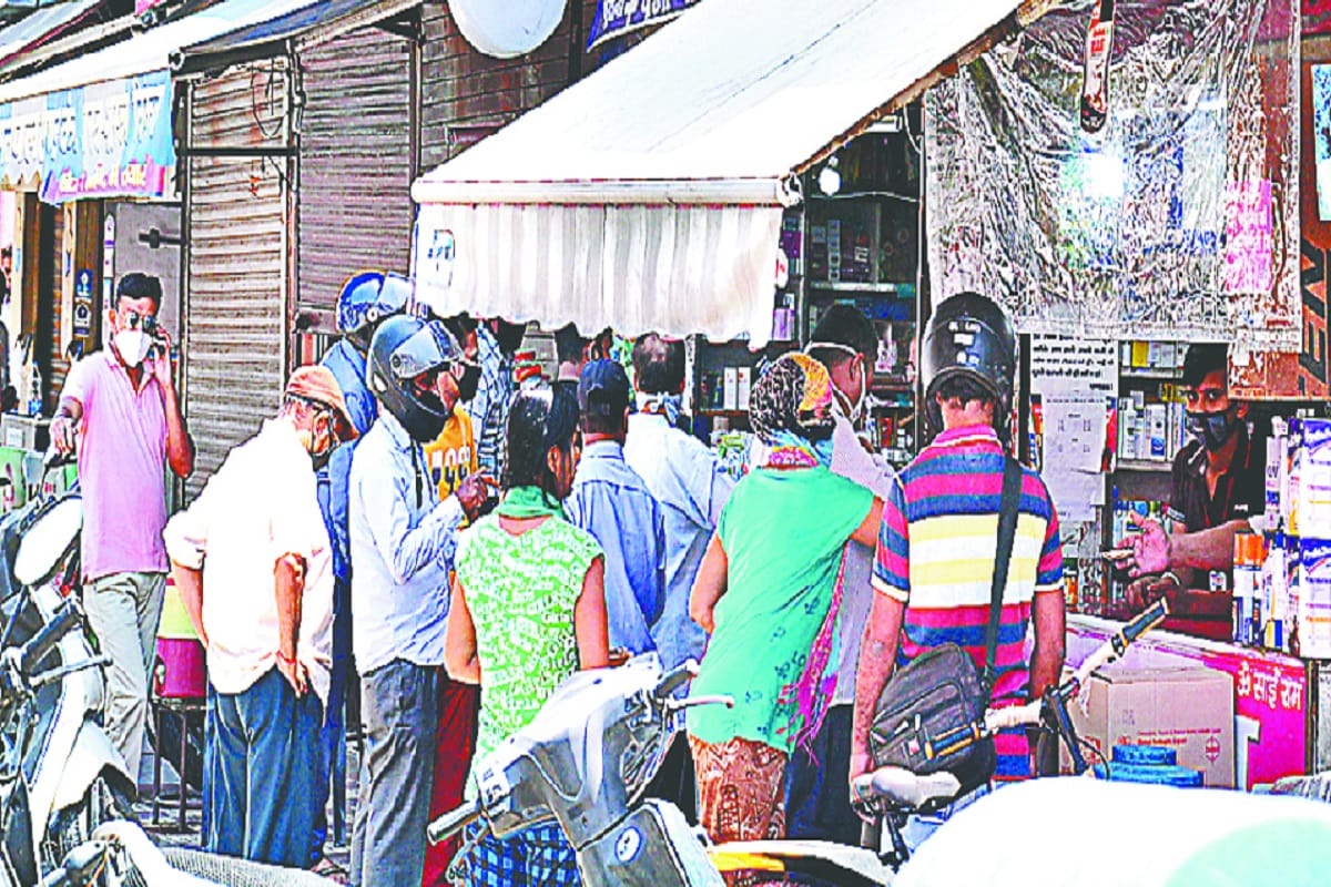 Meerut, Uttar Pradesh Lockdown 4.0 Latest News Update Today, all shops opened in market at many district and Lockdown will end after three days