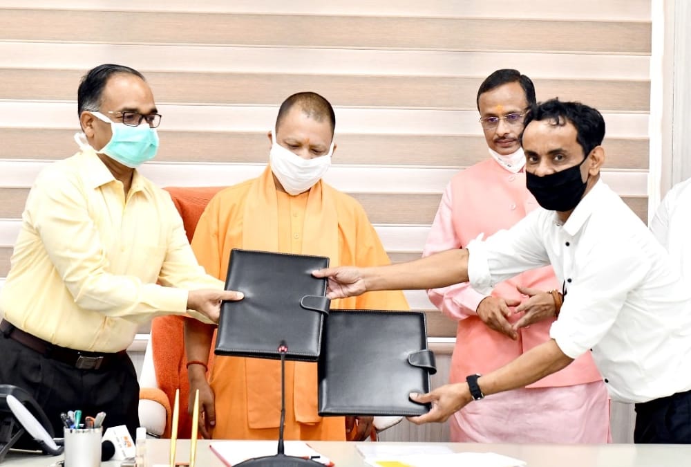 Chief Minister Yogi Adityanath inaugrates Uttar Pradesh start up fund.