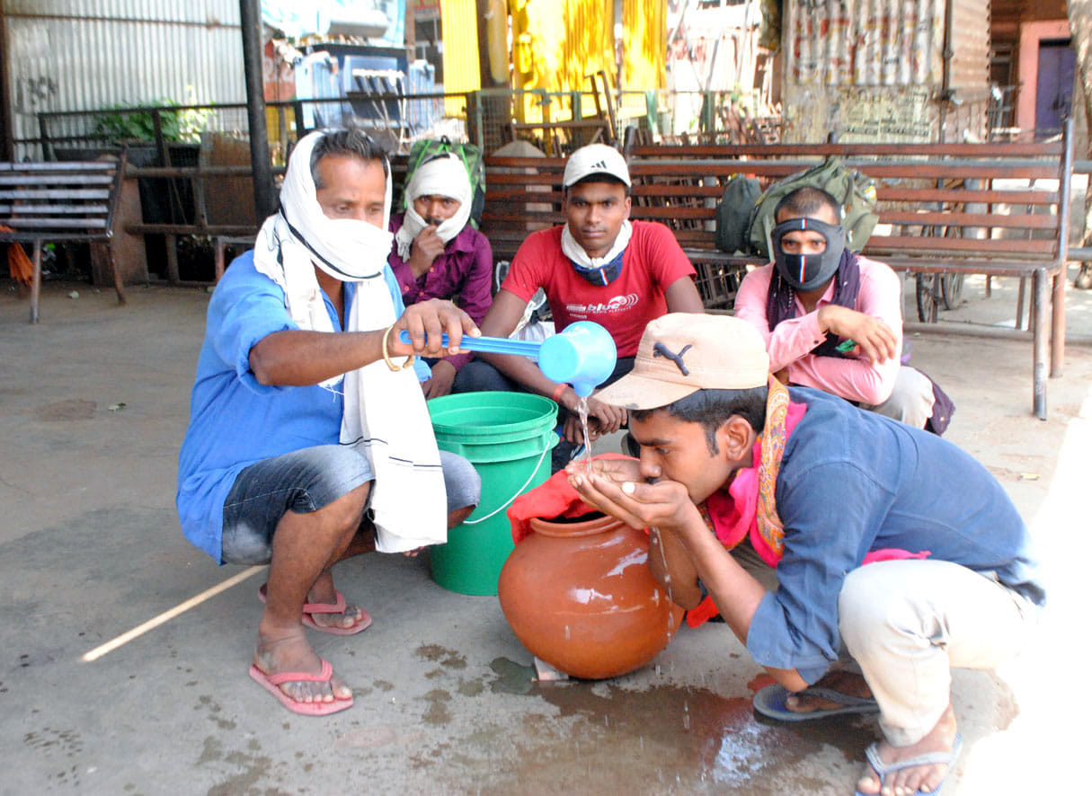 Pair opened for migrant workers