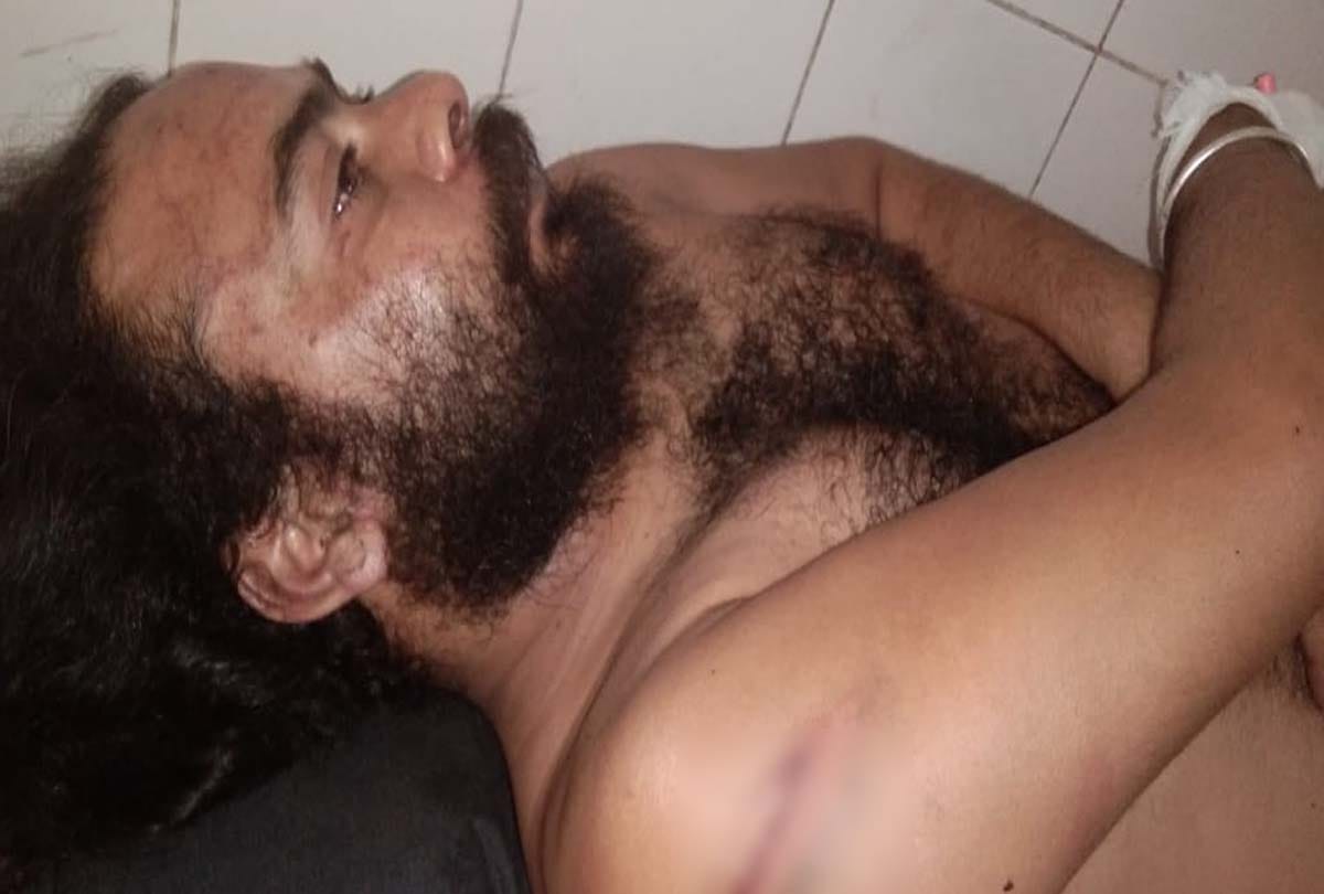people of village beat the Mahant in Banda