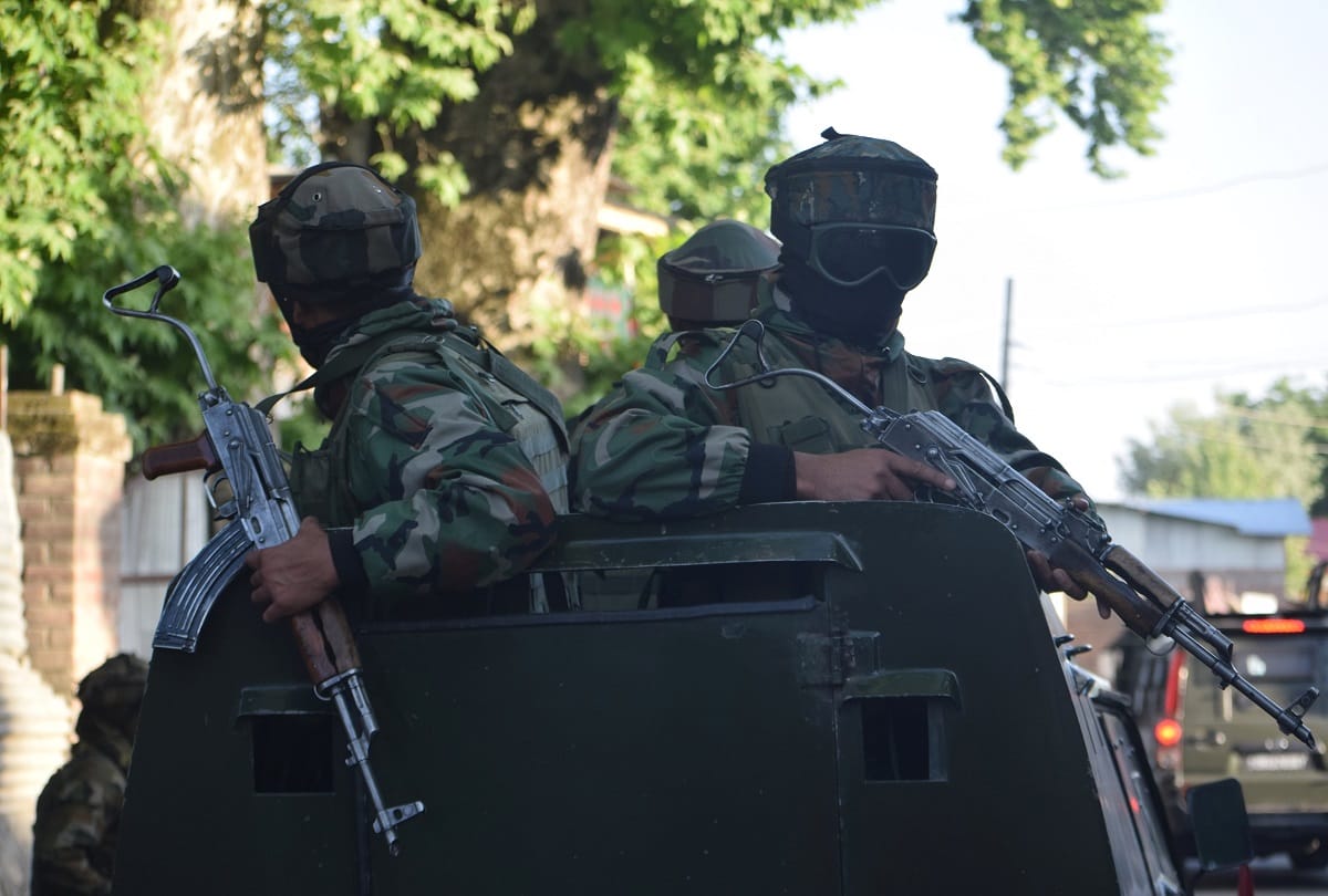 Terrorist hideout in Tehsildars house in pulwama jammu kashmir