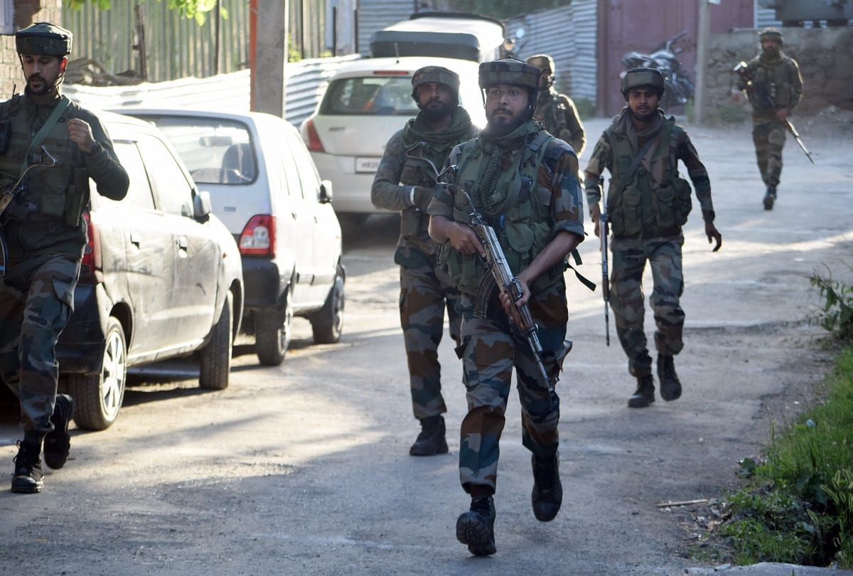 Terrorist hideout in Tehsildars house in pulwama jammu kashmir