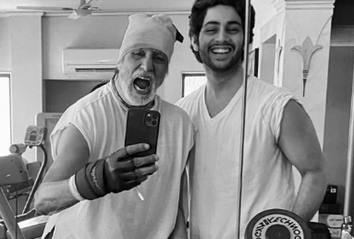 amitabh bachchan gym photo share with grandson agstya nanda
