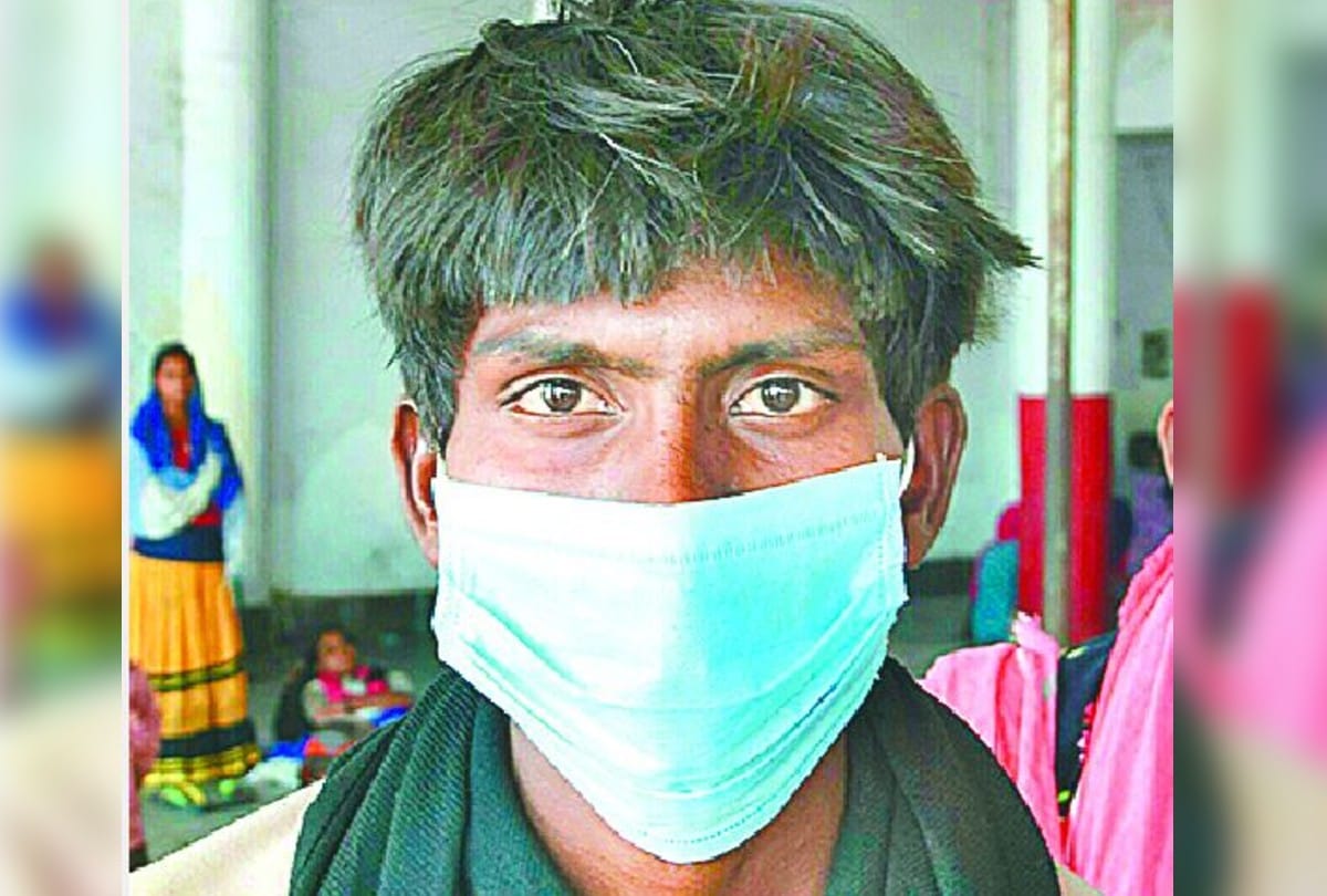 Woman gave birth to a child on the road in bharatpur amid lockdown