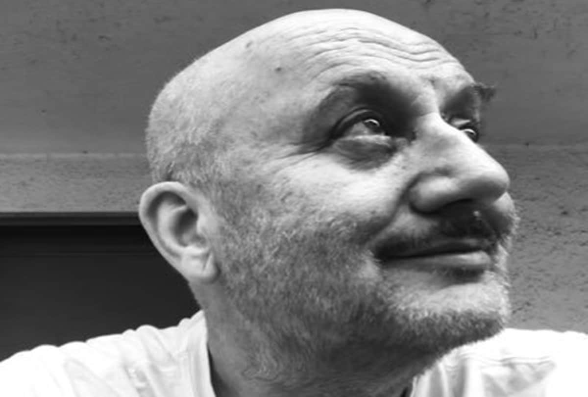 Anupam Kher Share 37 Year old Photo Here Are Reactions of Netizens