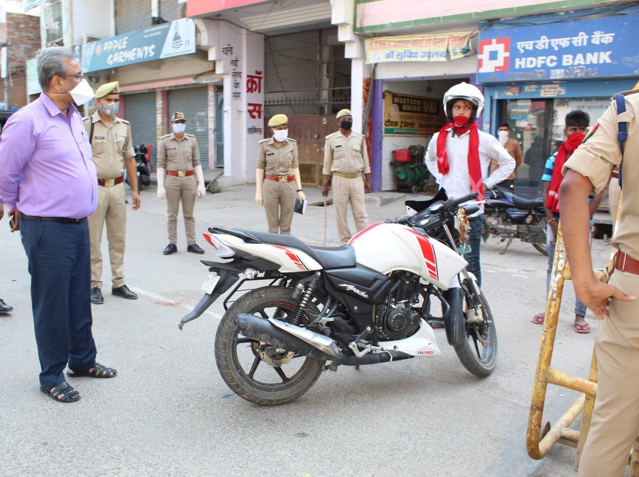 Officers ran on the streets only after getting positive patients together
