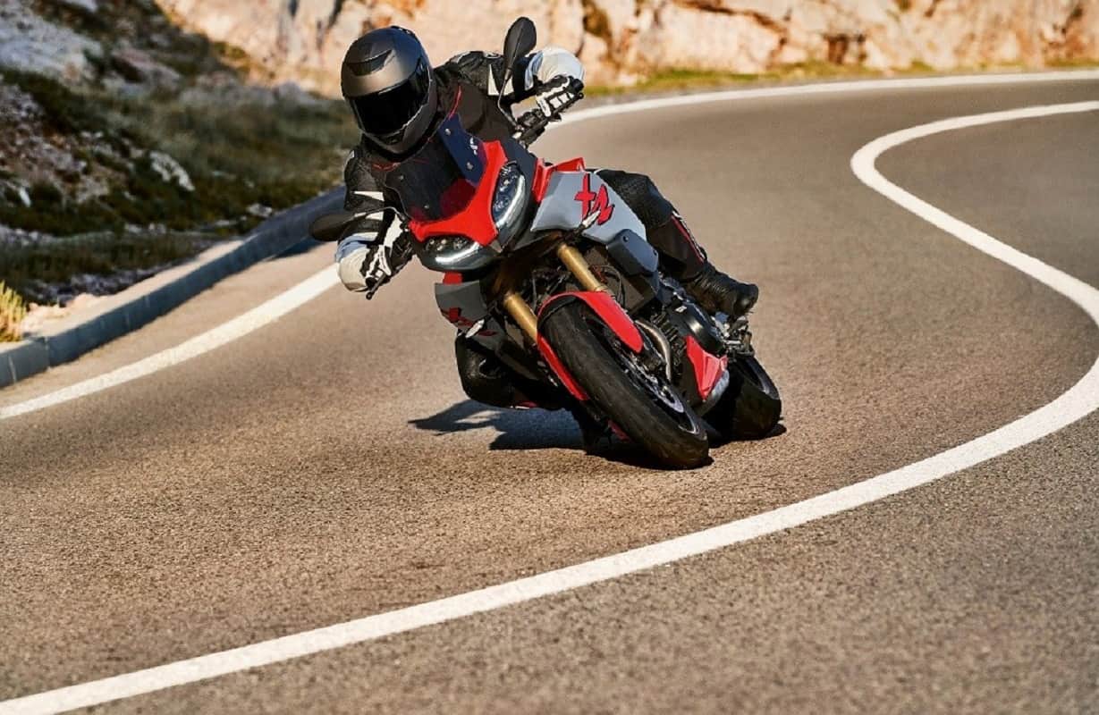 bmw f900r launch india bmw f900r price in india 2020 bmw f900 xr price bmw f 900 xr pro bmw f900r specifications bmw f 900 r and f 900 xr bmw motorrad india