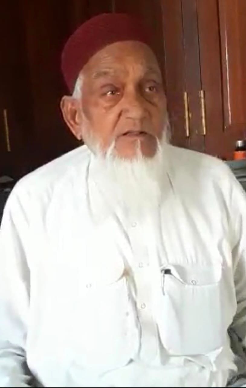 Do not offer Eid prayers more than five men
