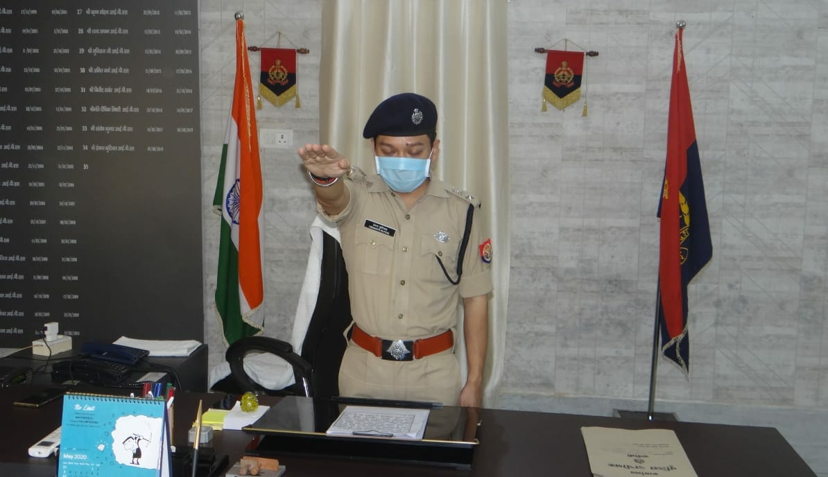 SP administered oath of allegiance