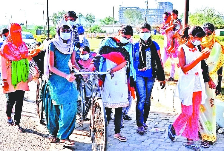 Lockdown, Coronavirus, Migrant Workers, Three Sister's Emotional Story