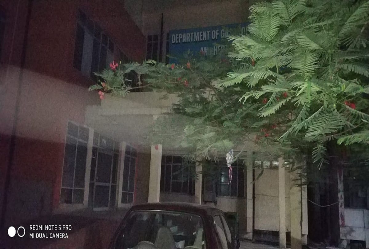 Prayagraj Corona News Patient admitted to SRN hospital for three days turned out to be corona positive, gastroenterology department sealed