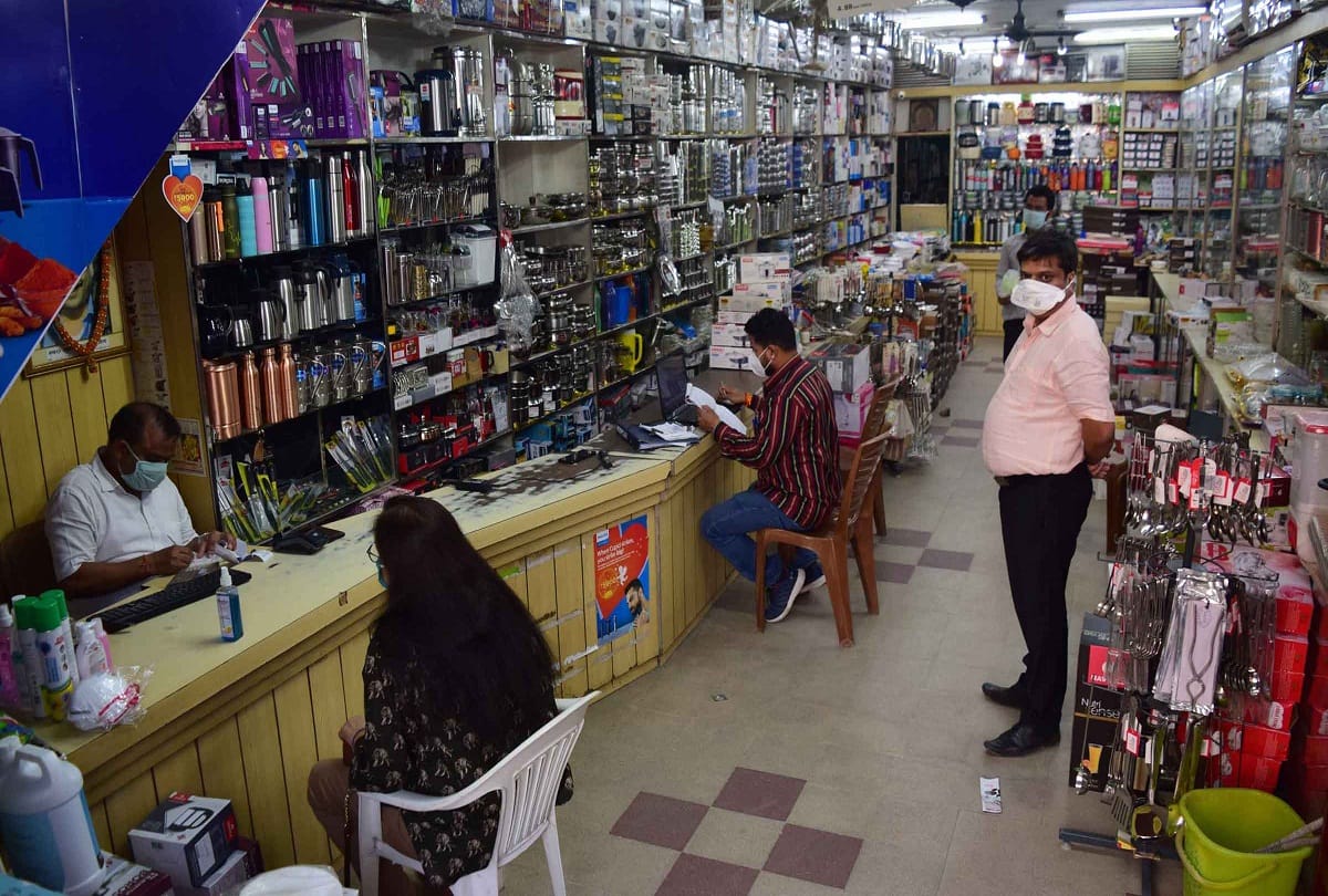 Prayagraj News Today: Shops opened after 59 days in Prayagraj, something like this city
