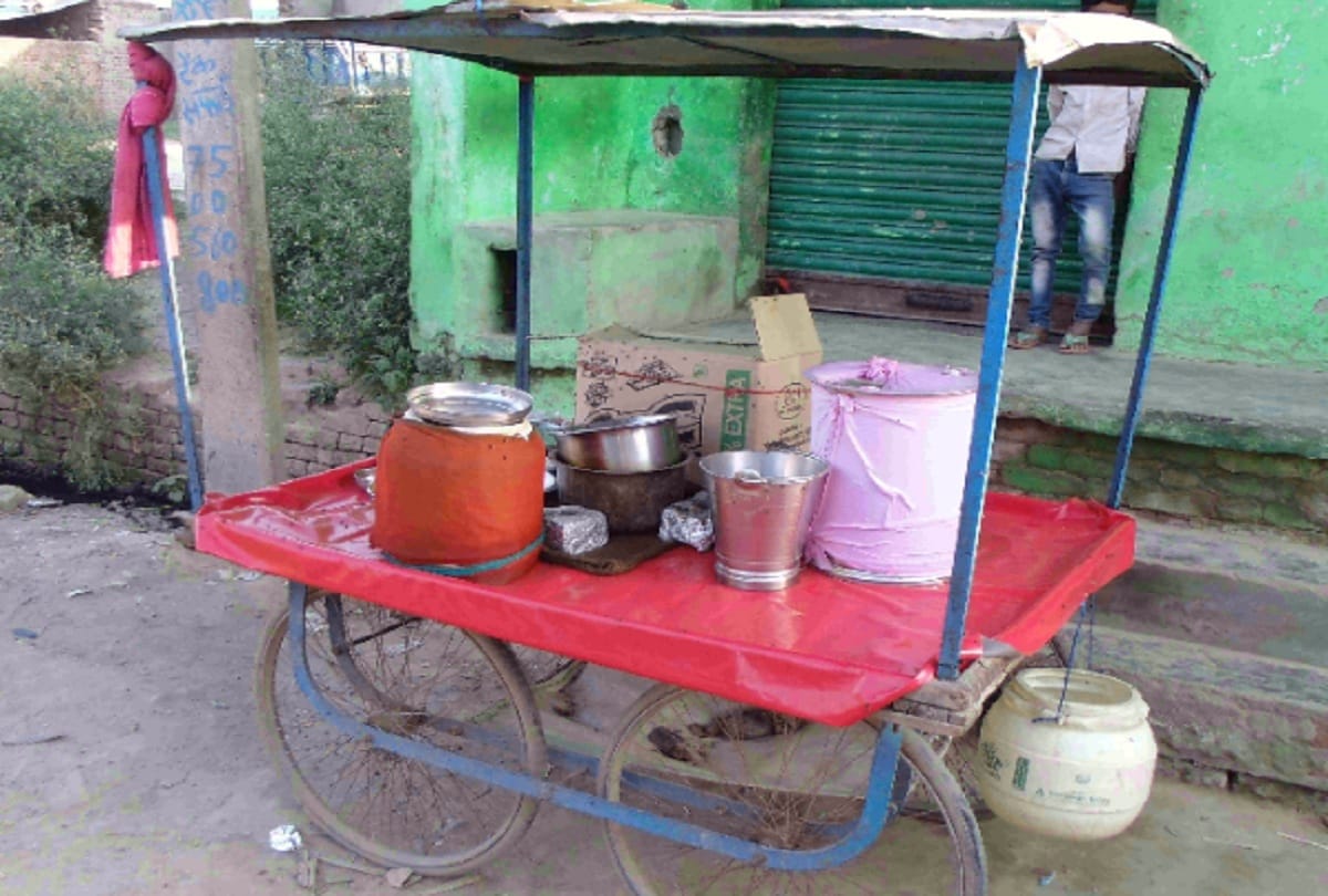 Seven people from the same family became ill after eating Golgappa