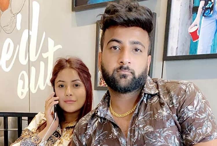 Bigg Boss 13, Rape Case against Shehnaaz Gill Father Santokh Singh Gill, Sukh Pradhan