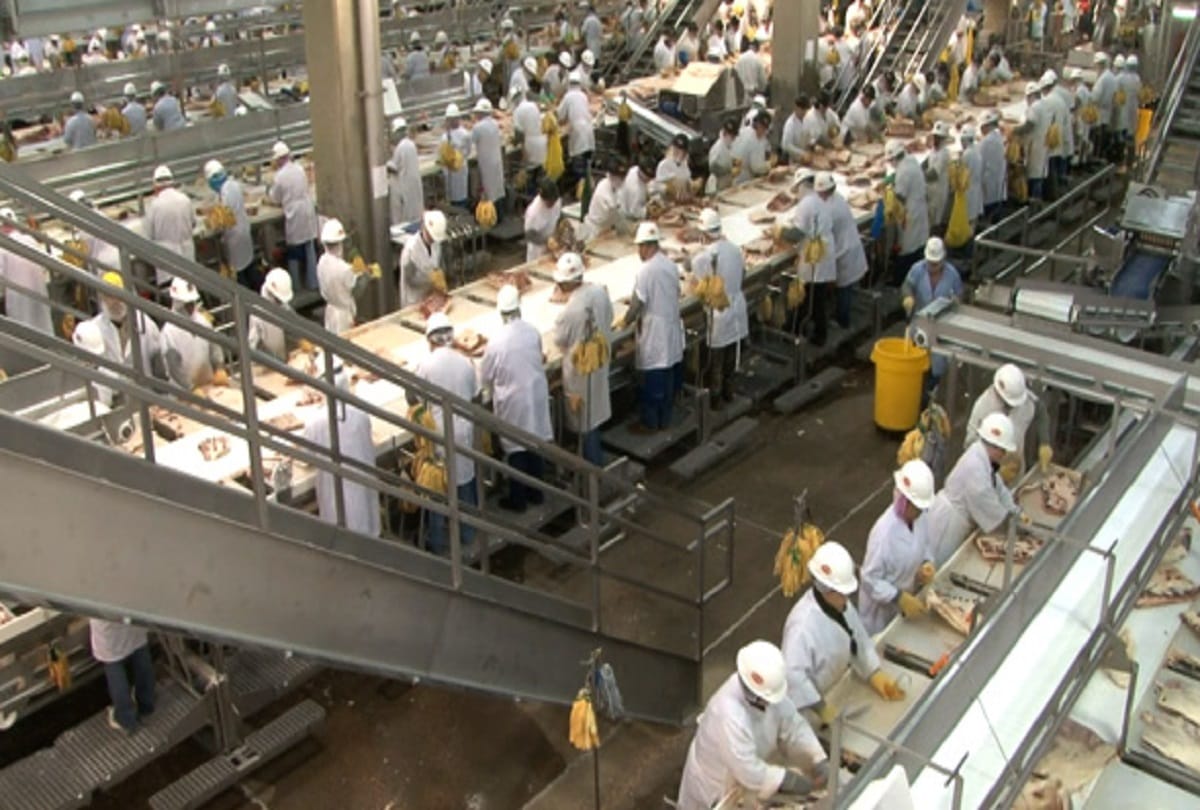 Nearly 600 workers from one of the Tyson chicken processing plant test positive for COVID-19