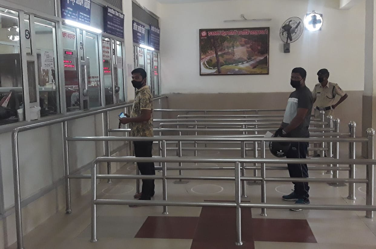 Connectivity fails as soon as the reservation counter opens