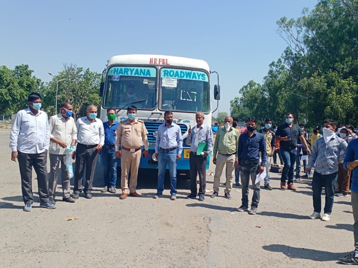 152 migrant laborers transported by six buses to Aligarh, Bareilly and Moradabad