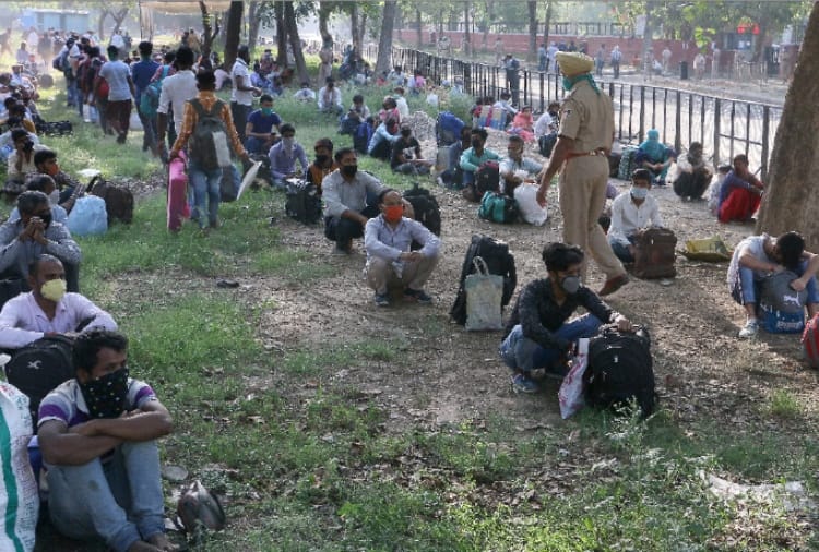 1237 migrant workers leave for Motihari by special train from Chandigarh
