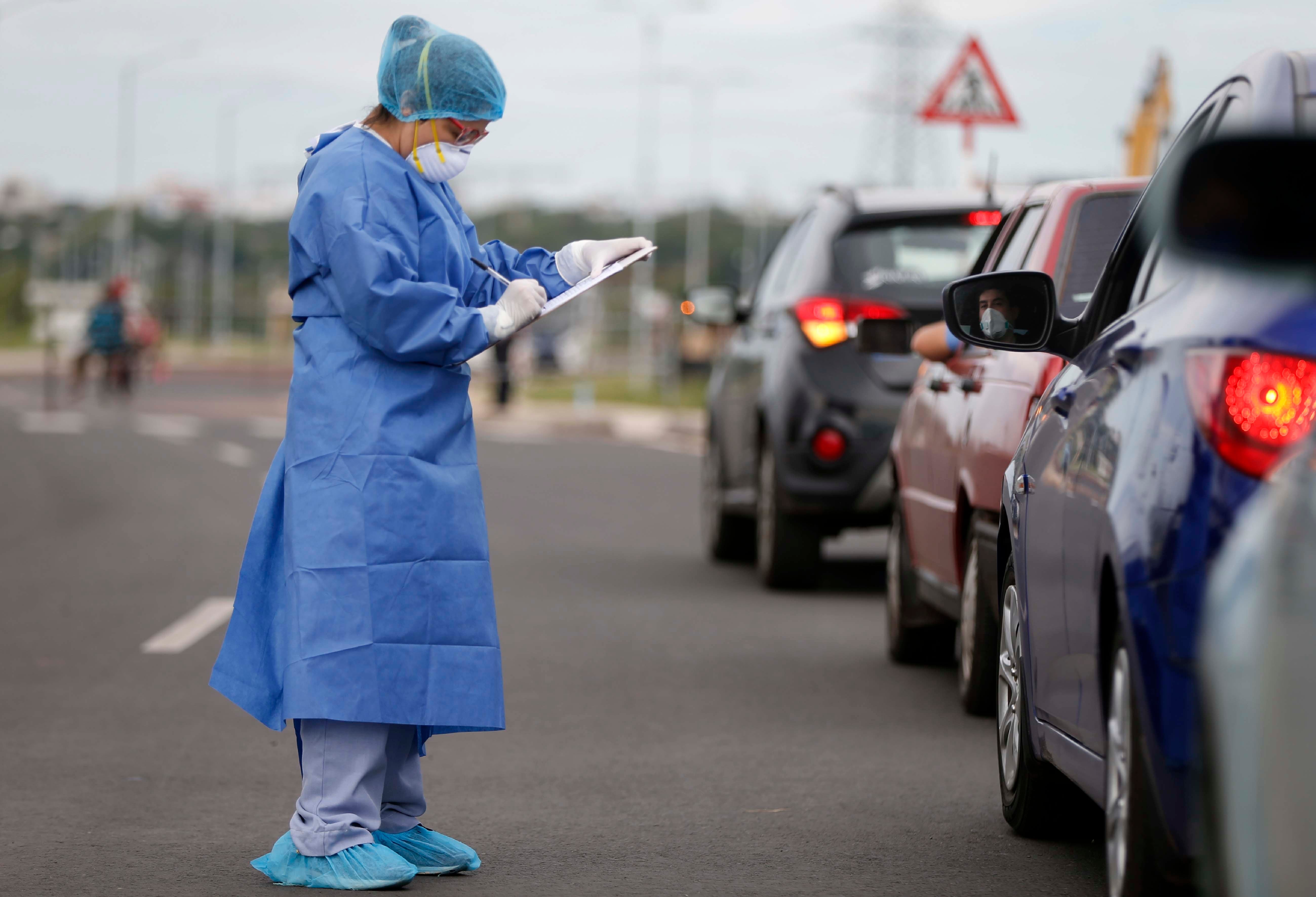doctors warn of mental health illness during coronavirus lockdown
