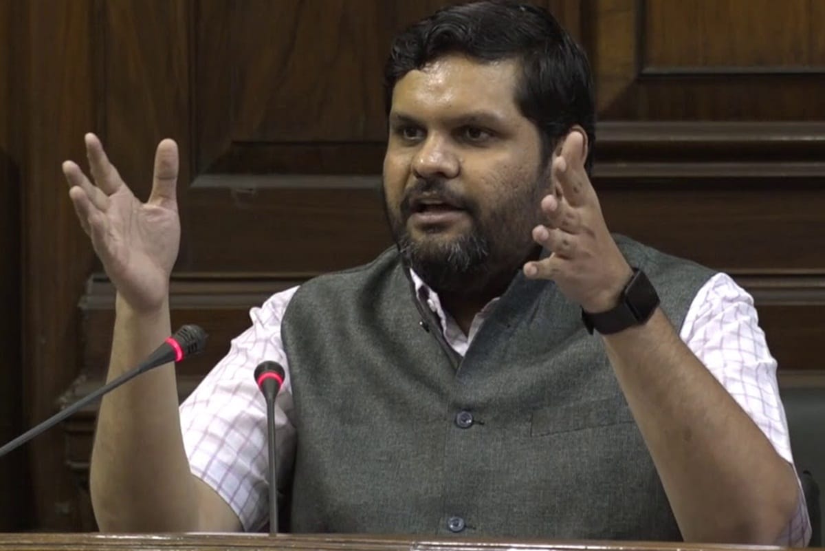 Congress alleged: Finance Minister does not understand the economy, again gave a dose of debt