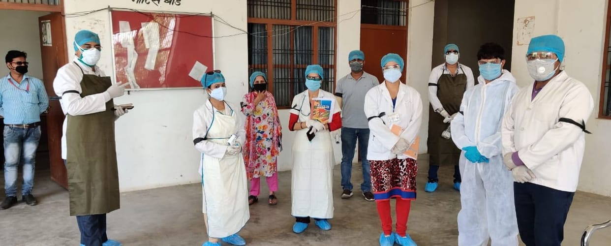 Doctors protest against the black band