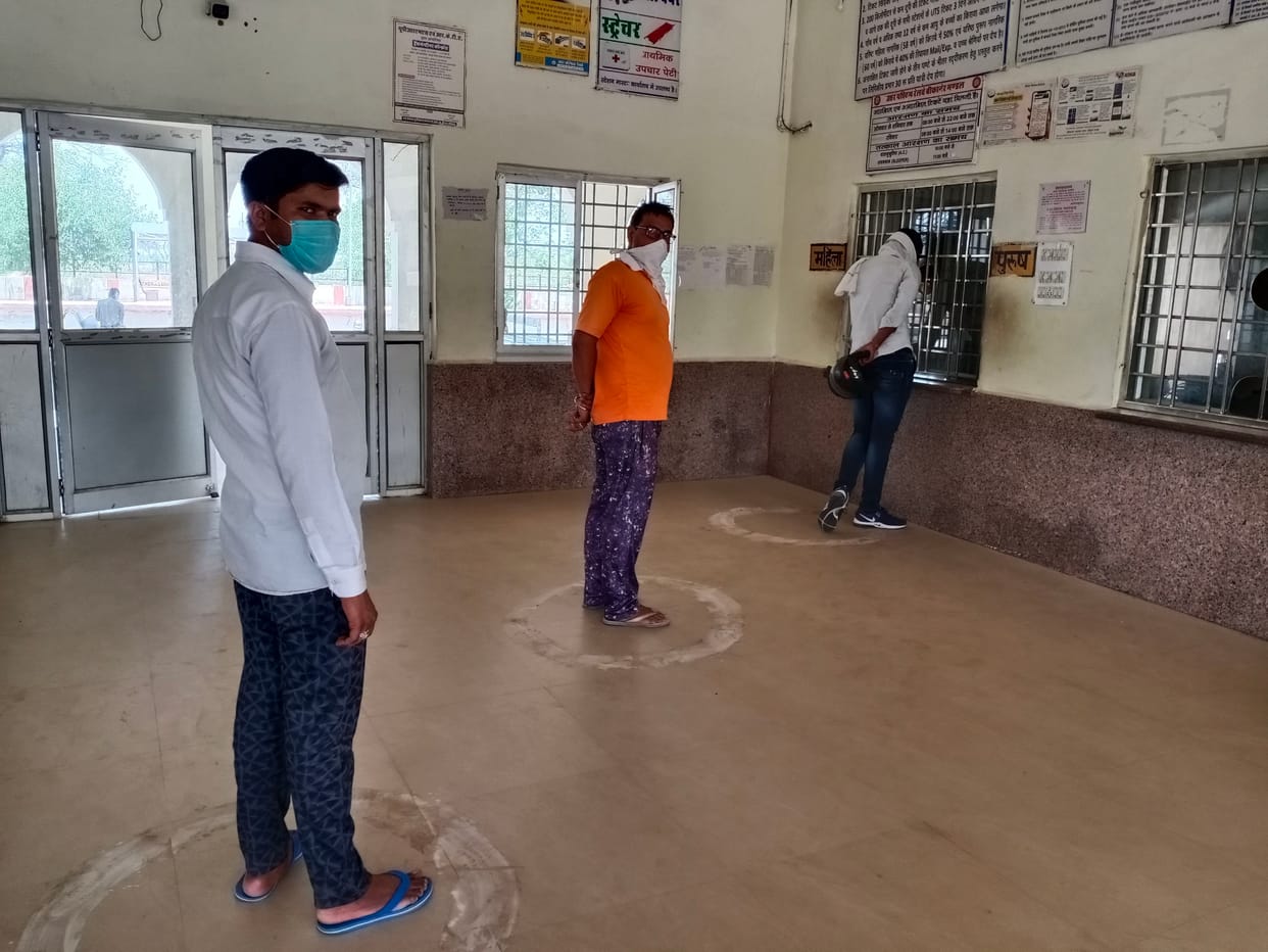 11 tiket reservation on first day at station