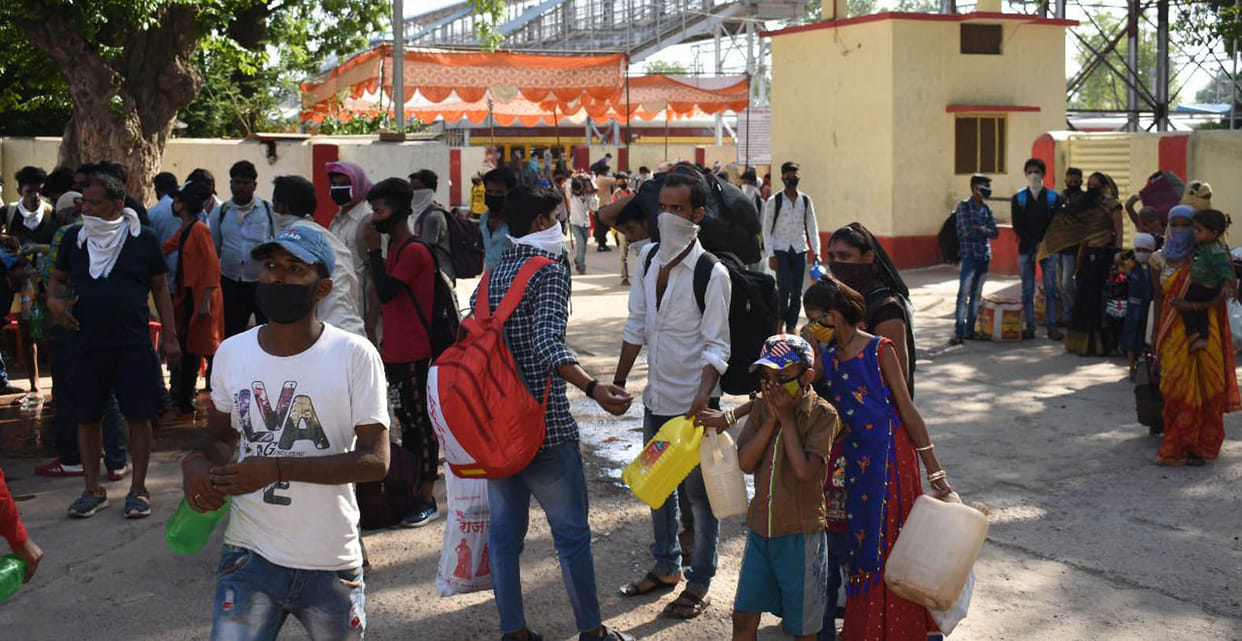 1887 workers from three special trains arrived