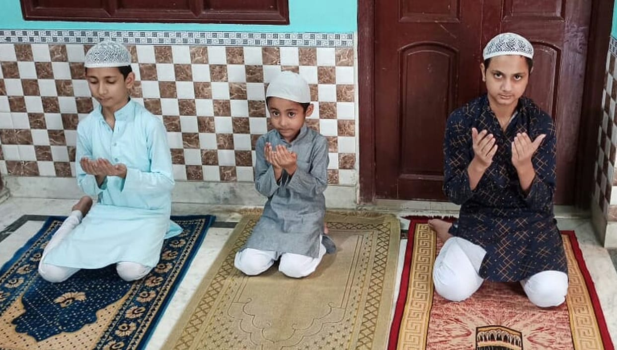 Prayer in the houses, silence in mosques