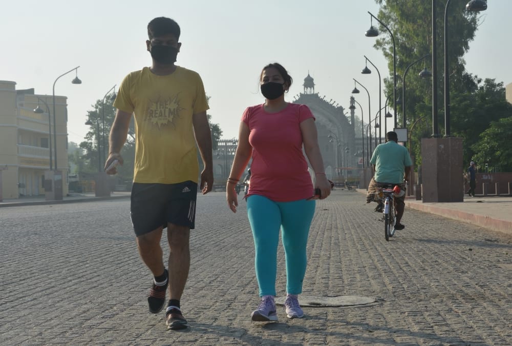 People did morning walk and exercise on fourth day of lockdown.
