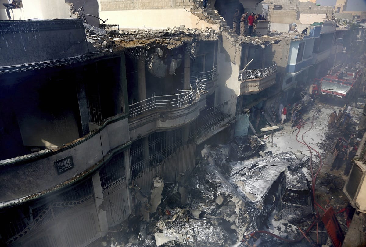 Pakistan palne crash surviver says that plane jolted three times before crash