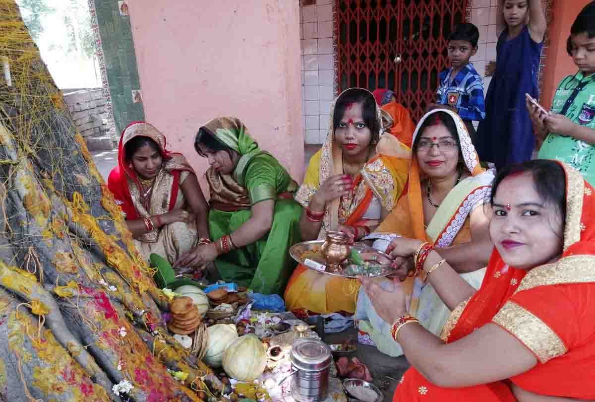 Vat Savitri Vrat festival celebrated on Friday