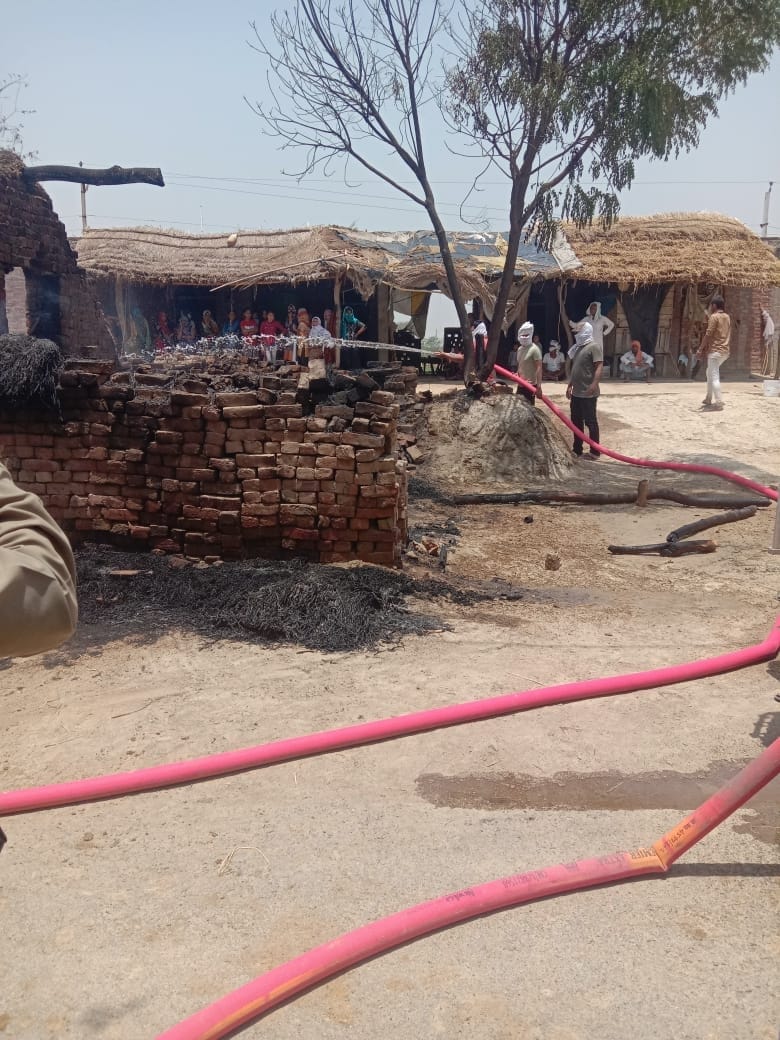 Two brothers burn 12 quintals of wheat