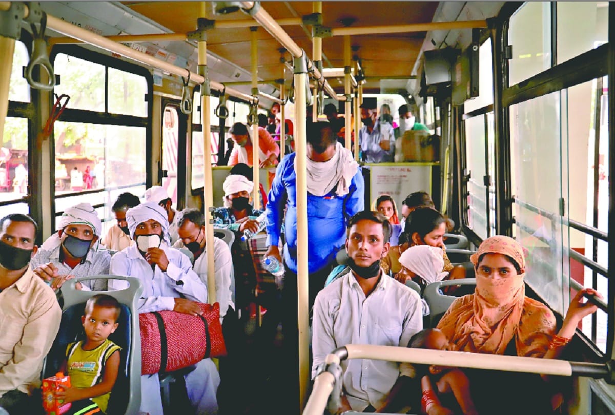 Around four thousand buses are running on Delhi's roads, passengers also increase