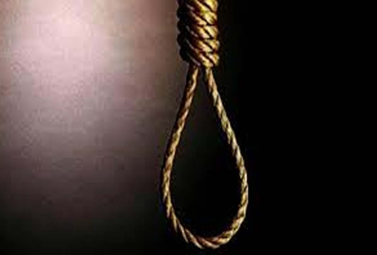 Farmer commits suicide by hanging in kanpur dehat