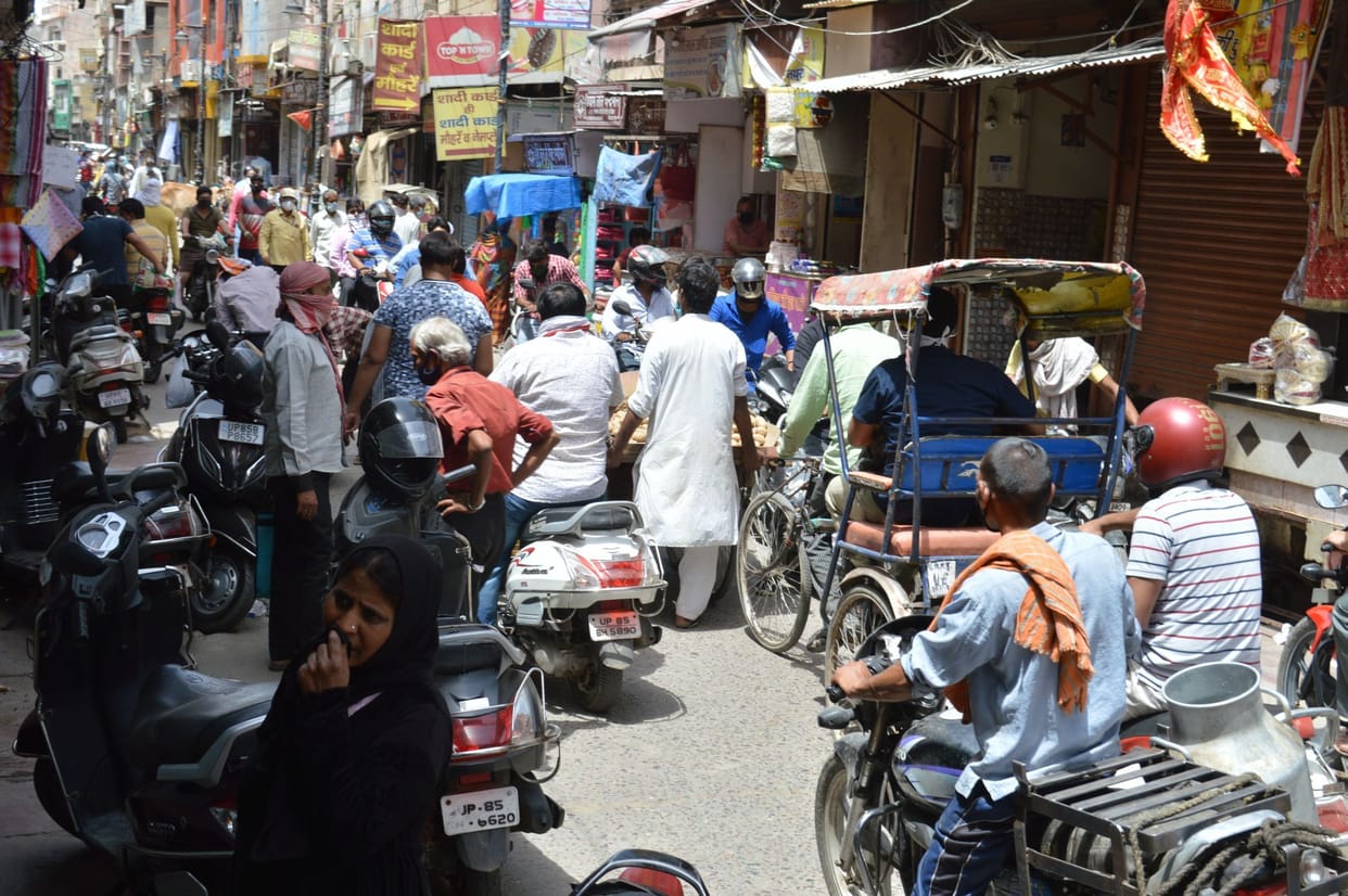 social, di0stance, market, open, mathura
