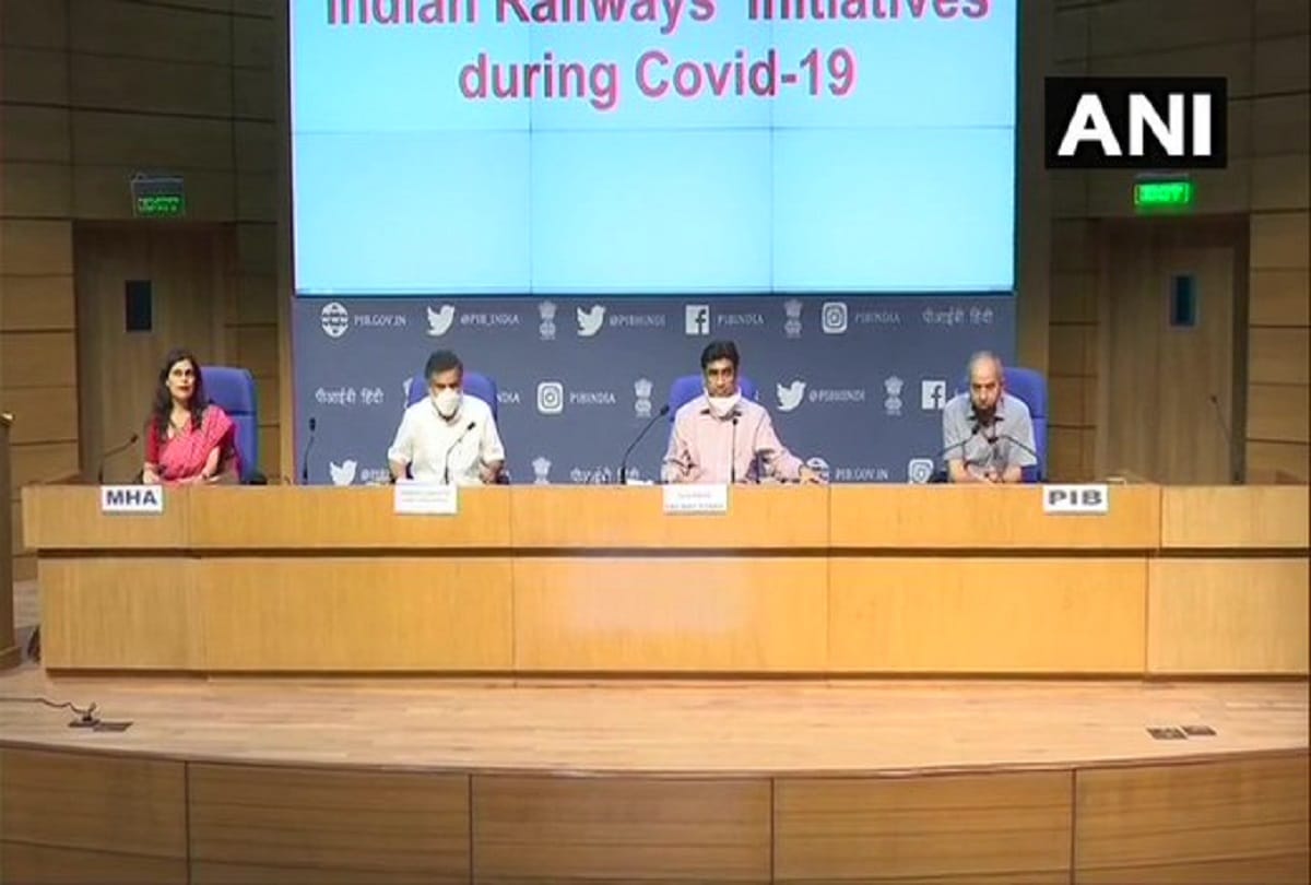 Ministry of Railways addresses media today live updates coronavirus lockdown migrant workers
