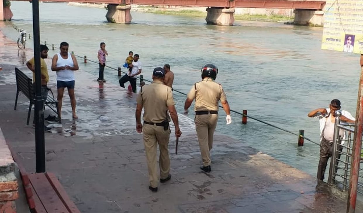 People ran outside the police station to check