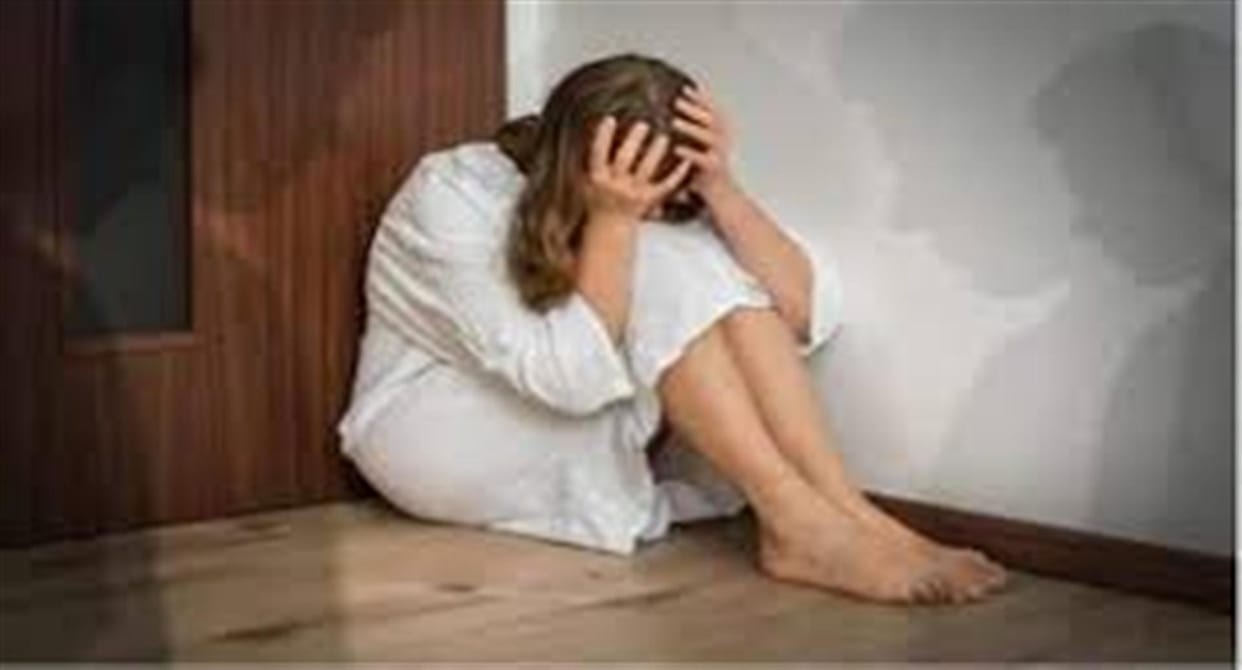 The daughter is in the form of a vampire, kill... and the schizophrenia patient killed her