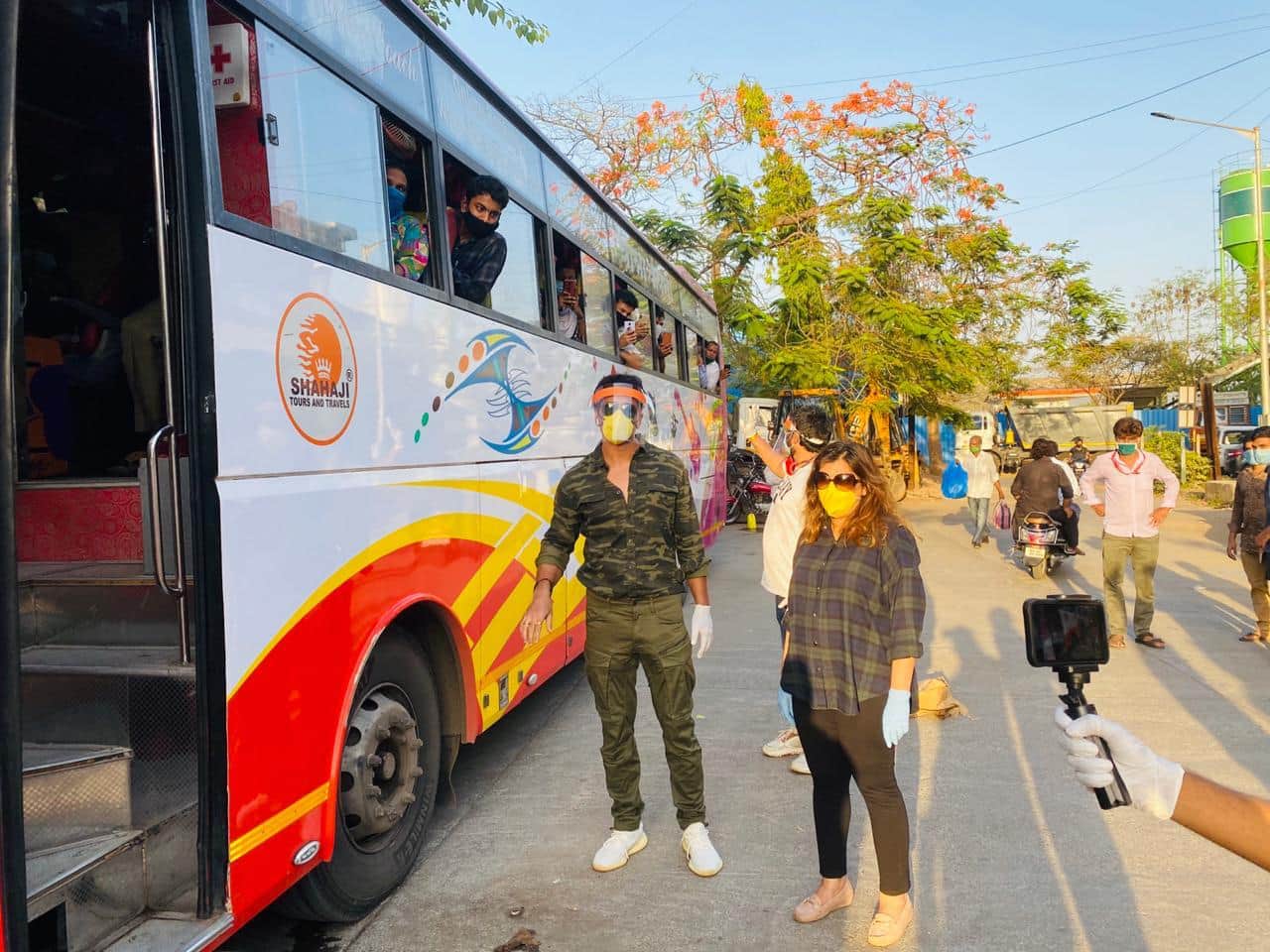 Sonu Sood is arranging buses for migrants multiple buses left from Wadala