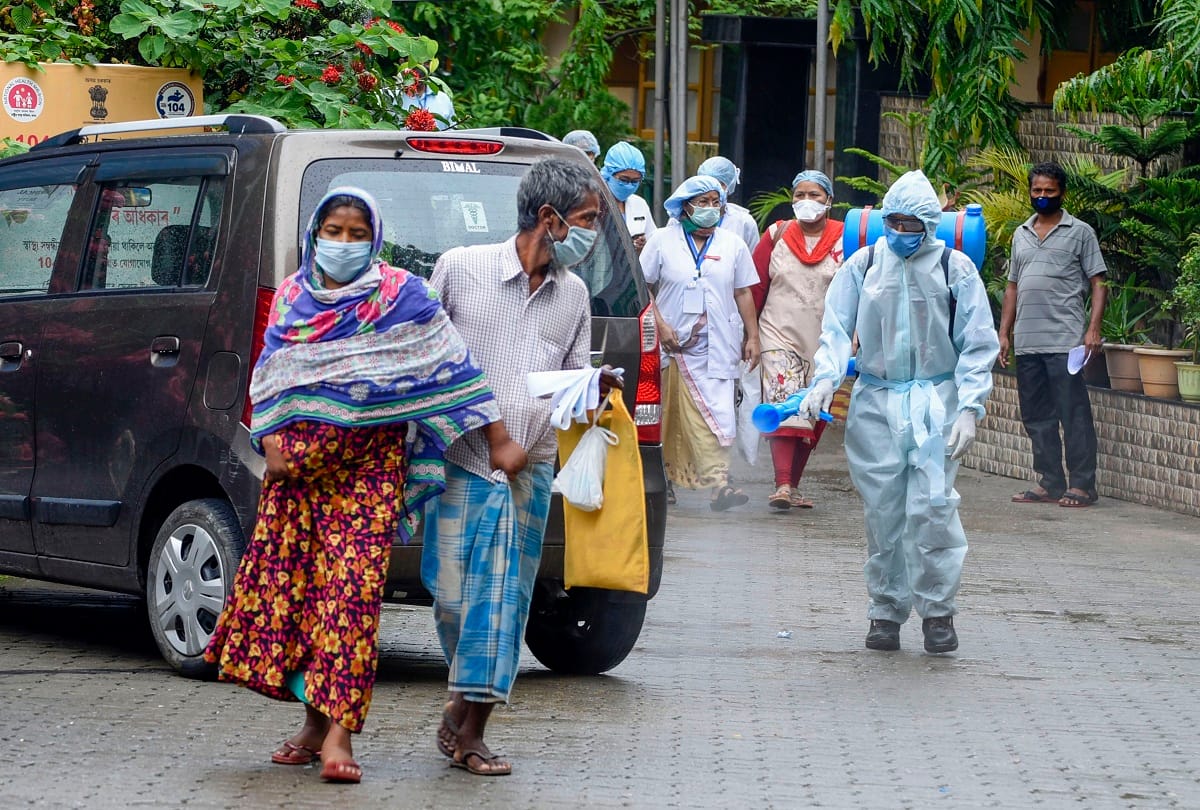 Coronavirus Latest Update today: Herd immunity as COVID-19 strategy risky, We must make timely interventions