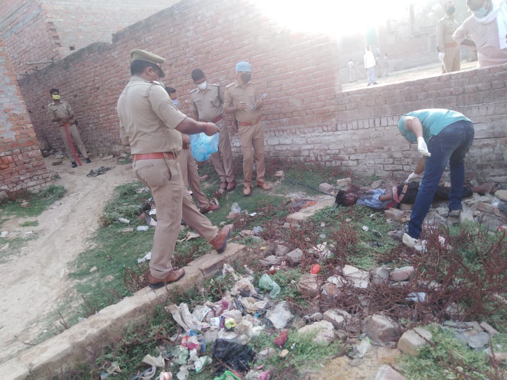 Dead body found a man murder breaking his head and mouth in varanasi up