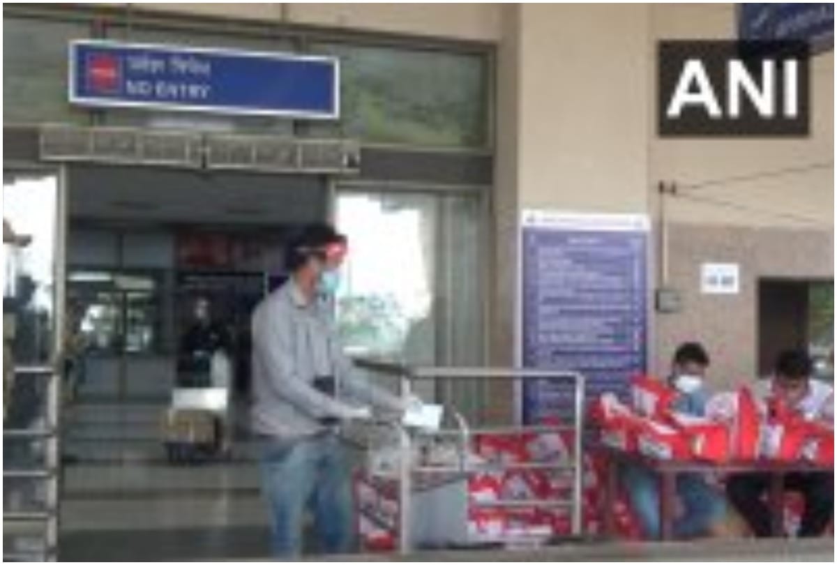 Coronavirus More than 300 Indian nationals stranded in UAE and Kyrgyzstan returned home