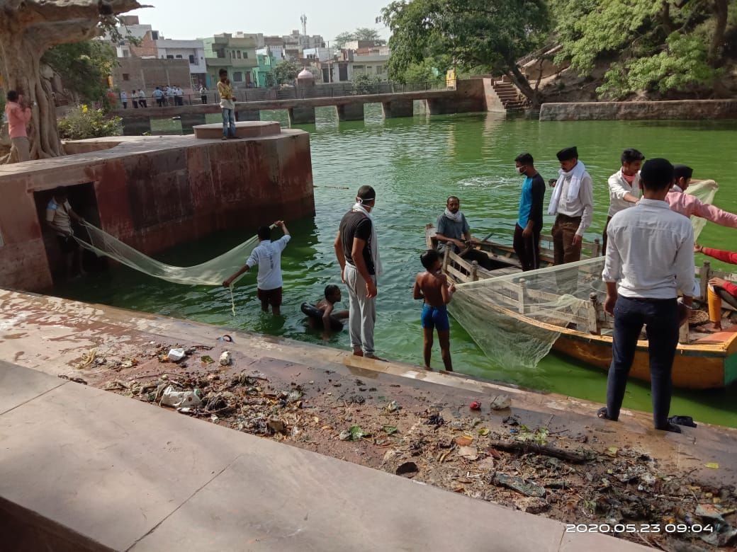 rss, workers, cleen, pond, shantanu, satoha, mathura