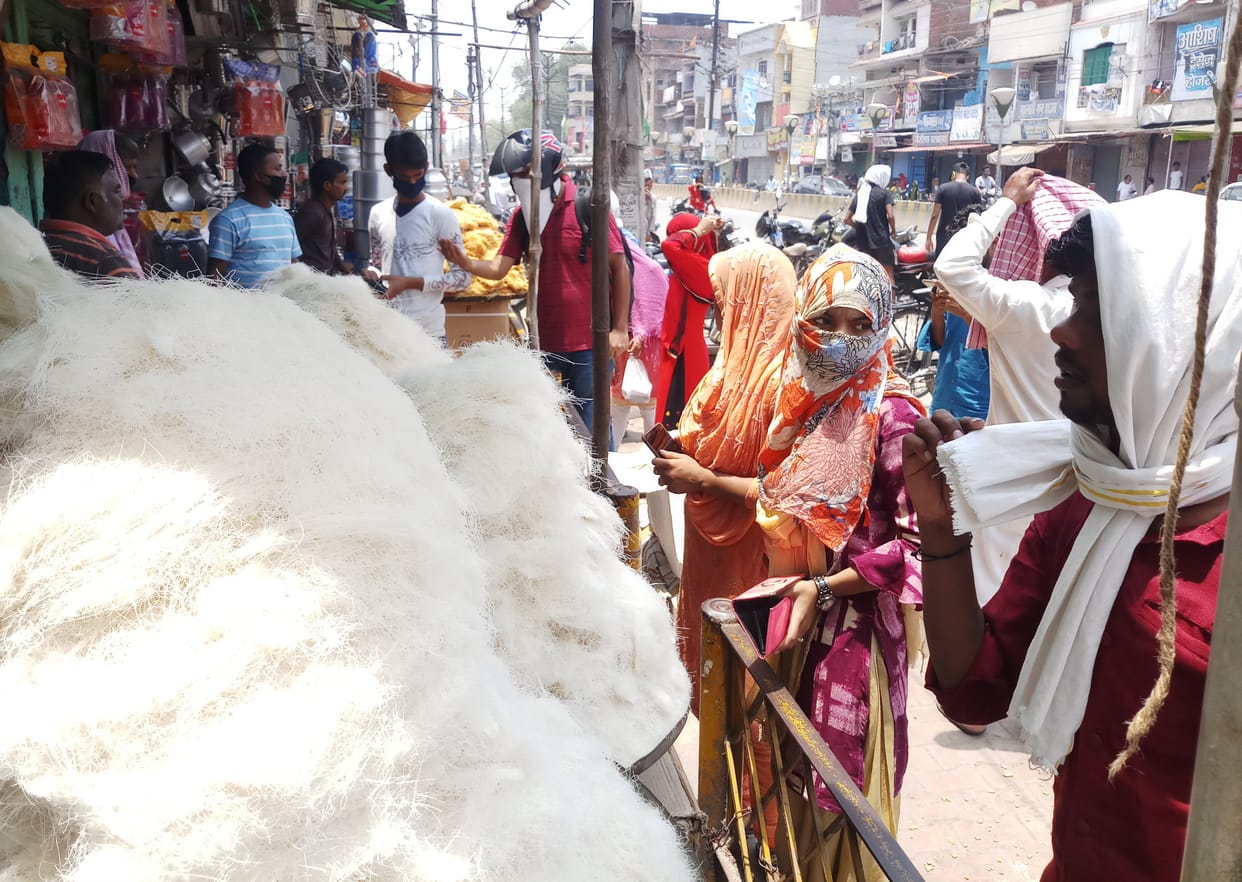Eid today, people shopping