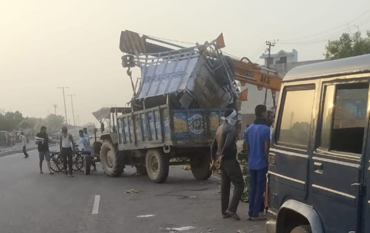 road, accident, on hiway, driver, death, kosi