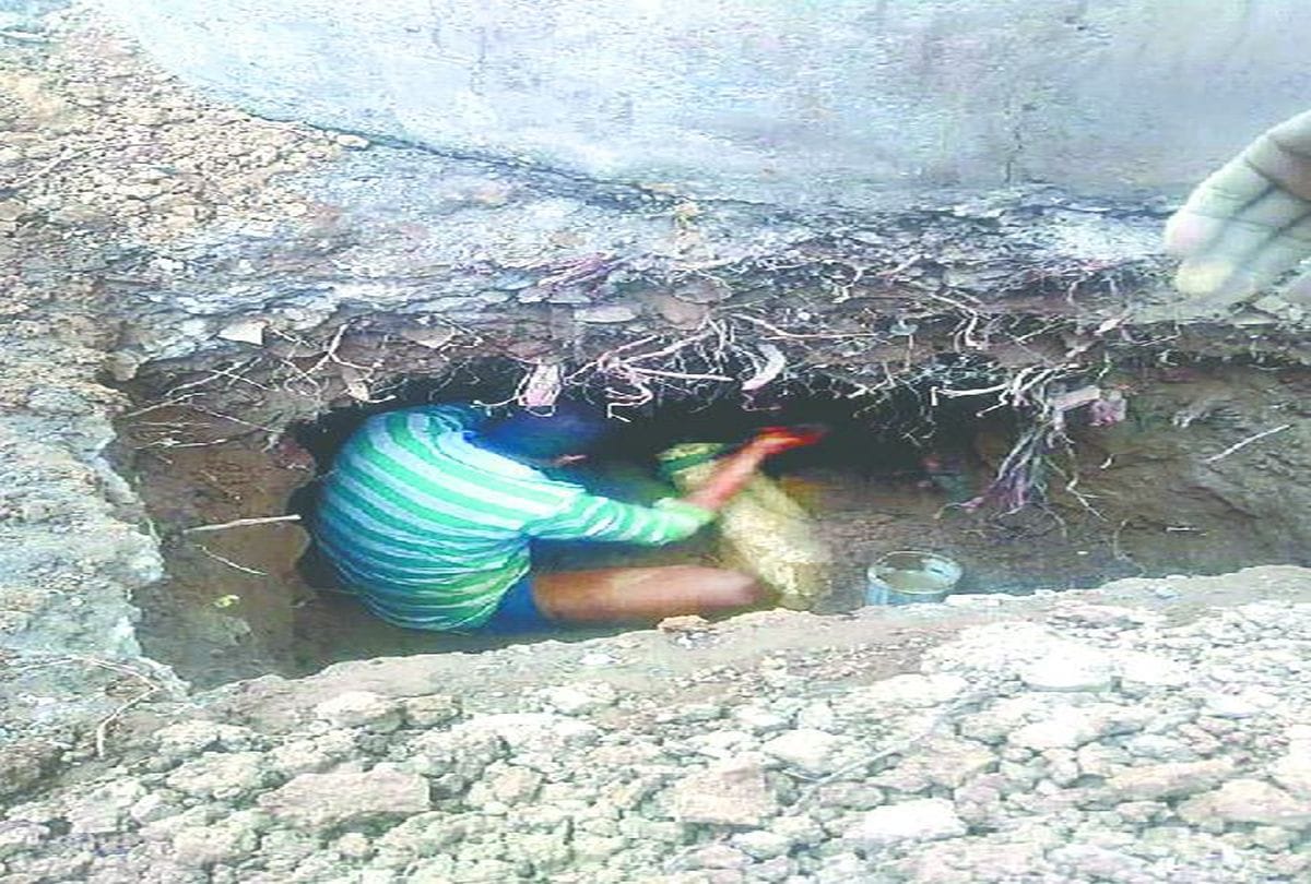 Ten Thousand People Not Get Water In Summer