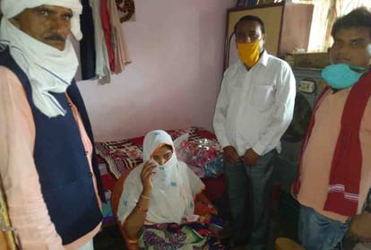 Woman gave birth to a girl in labor train