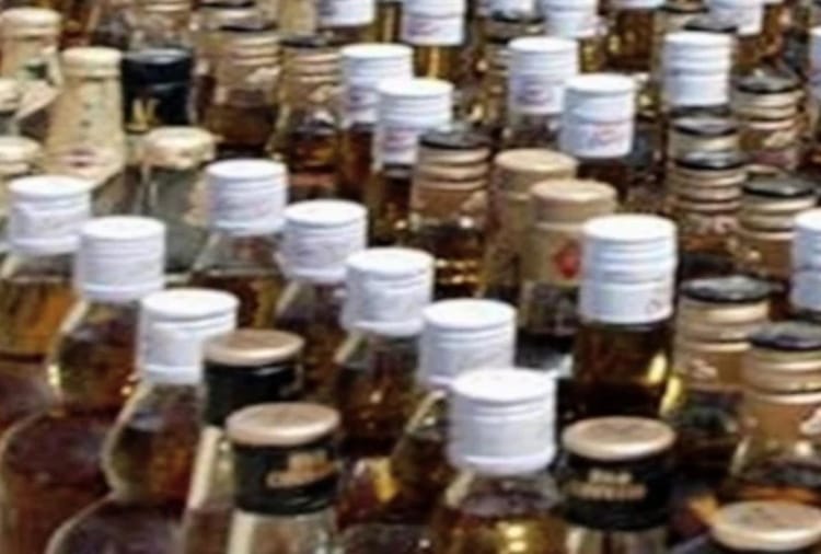 Operation cell caught 348 boxes of alcohol and beer, two arrested